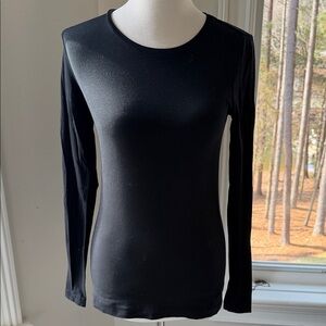 GapBody Pure Body LS Black Crewneck, Medium, Like New Condition